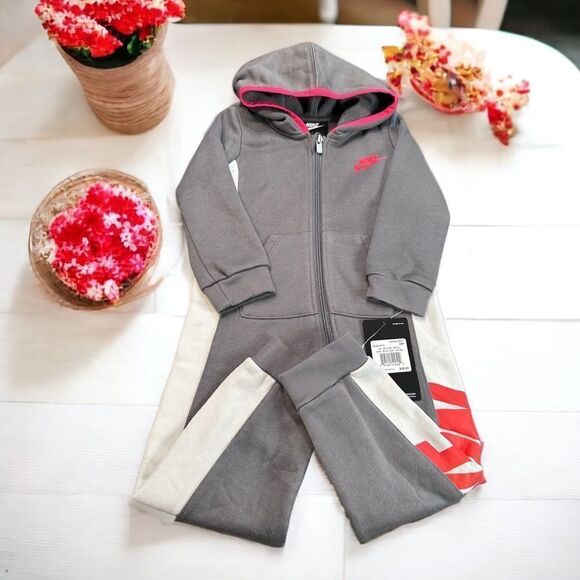 NWT Nike One Piece Sweatsuit (24 Months) - Picture 1 of 3